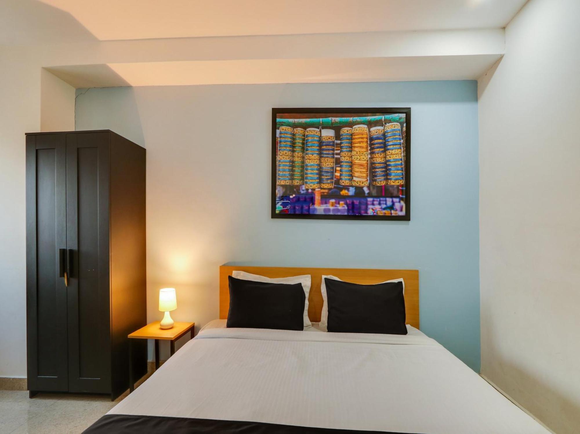 Super Townhouse Qualia Prime Hotel Near Nexus Mall 하이데라바드 외부 사진